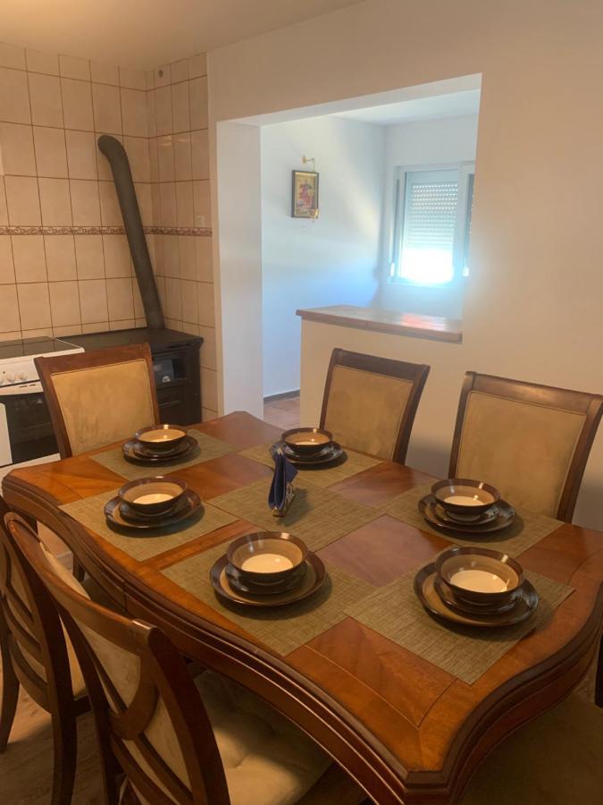 Mika'S Poolhouse Villa Beograd Eksteriør billede