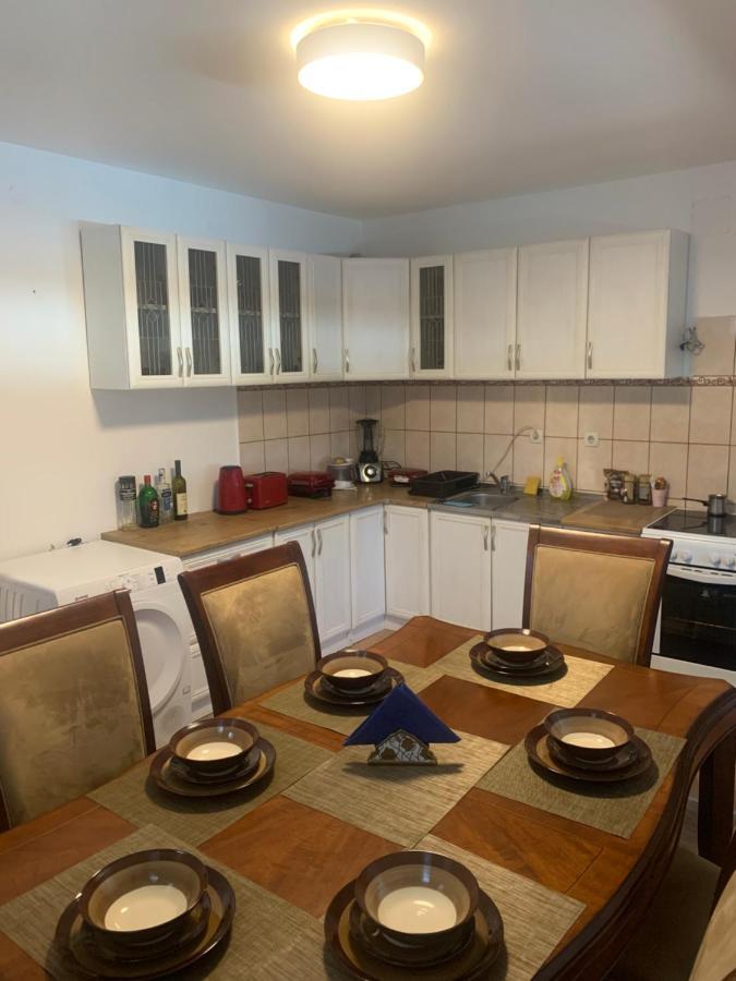 Mika'S Poolhouse Villa Beograd Eksteriør billede
