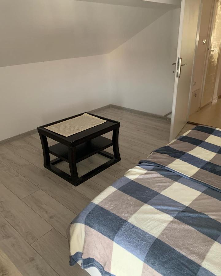 Mika'S Poolhouse Villa Beograd Eksteriør billede