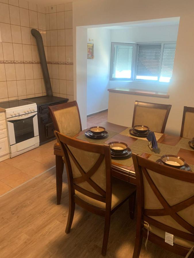 Mika'S Poolhouse Villa Beograd Eksteriør billede