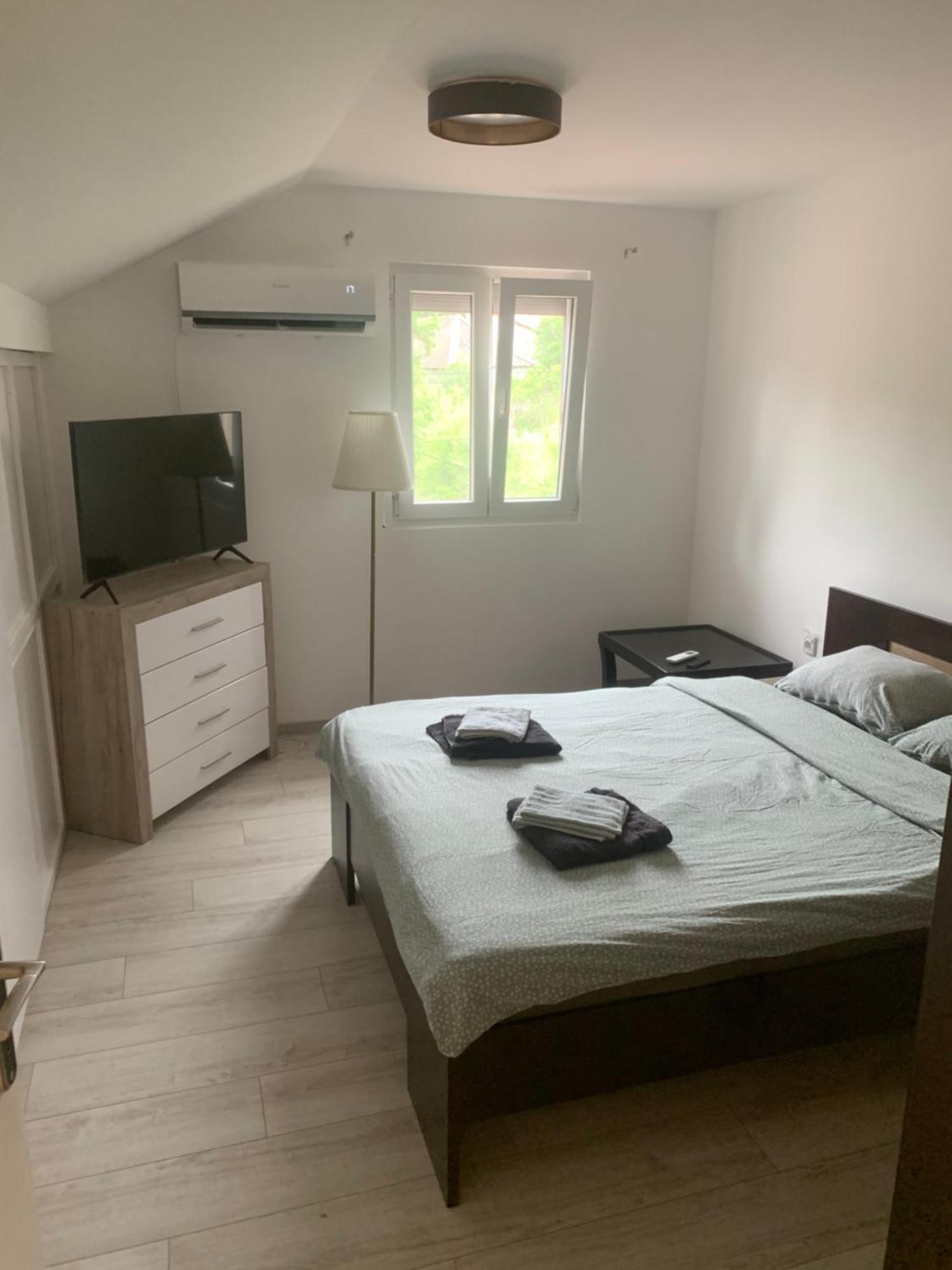 Mika'S Poolhouse Villa Beograd Eksteriør billede