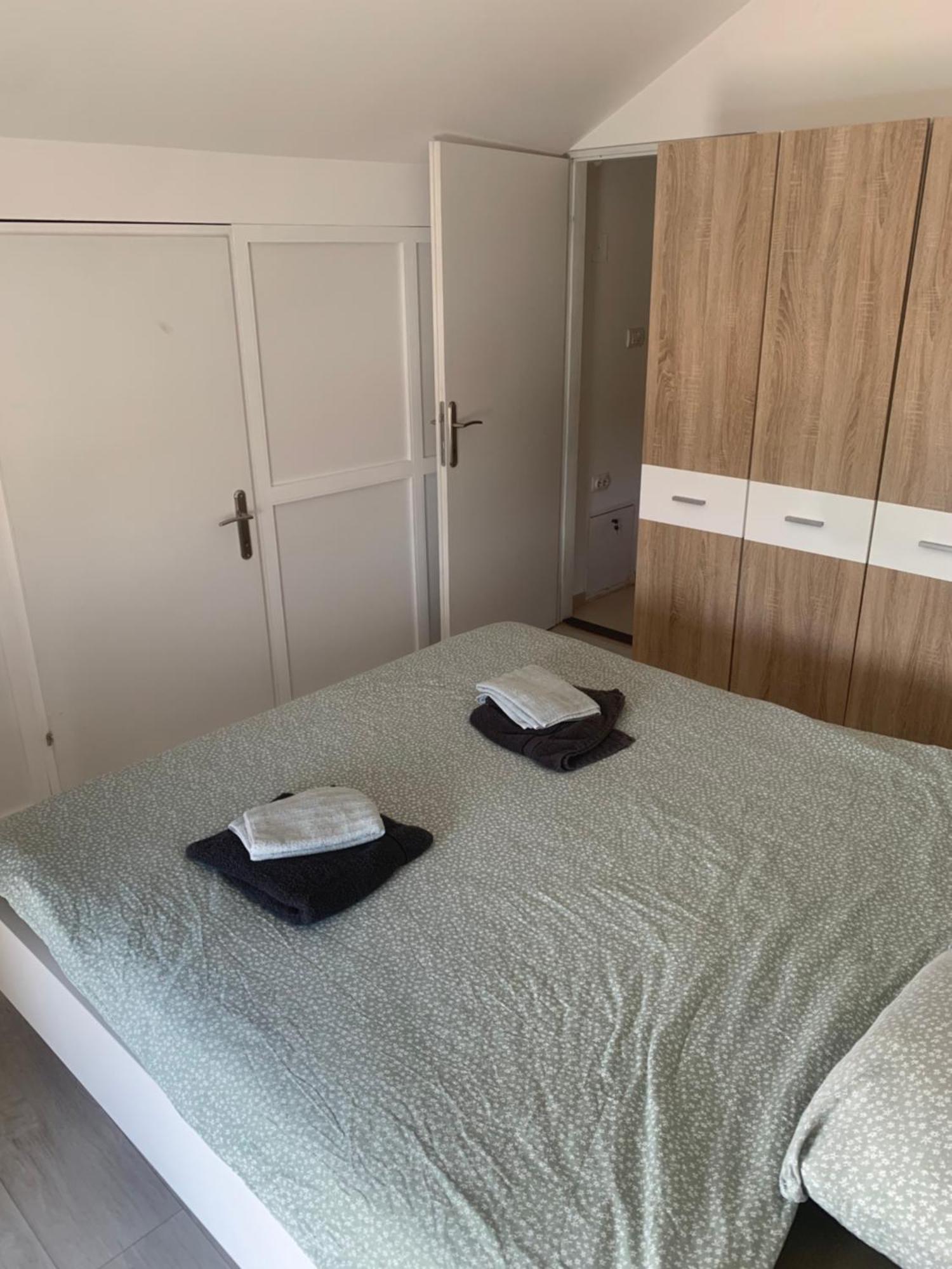 Mika'S Poolhouse Villa Beograd Eksteriør billede