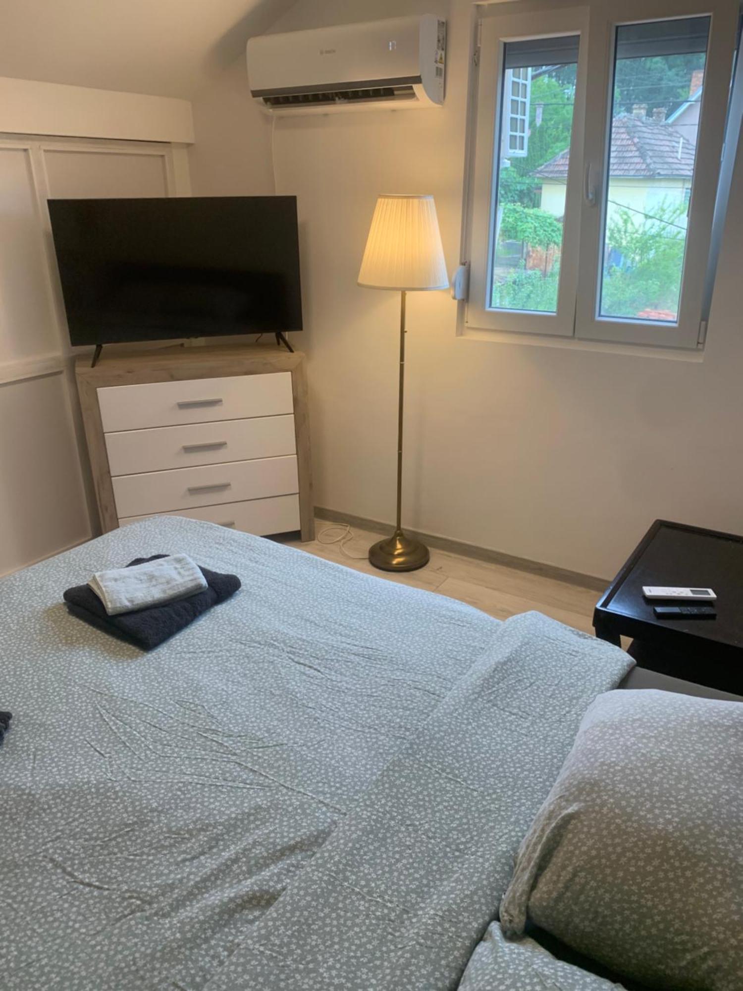 Mika'S Poolhouse Villa Beograd Eksteriør billede