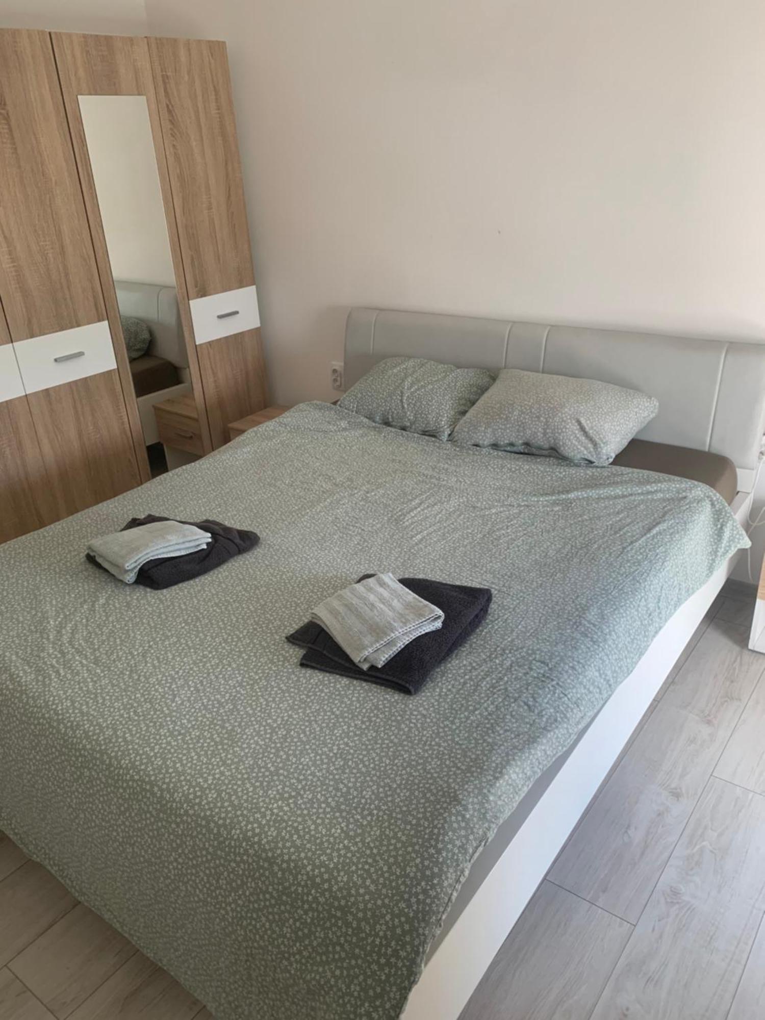 Mika'S Poolhouse Villa Beograd Eksteriør billede